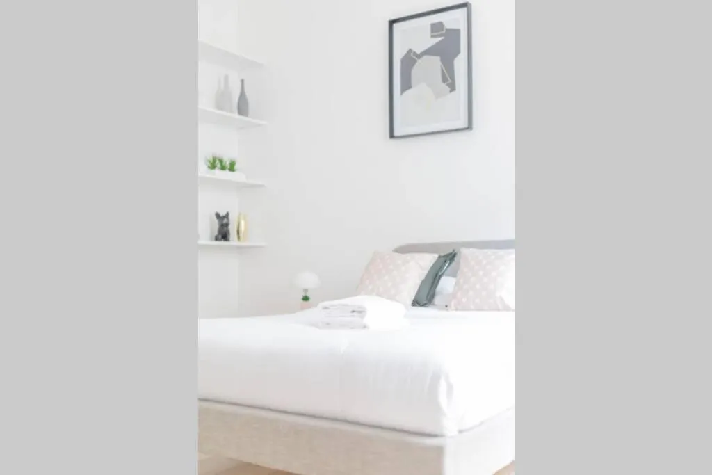 Apartmán Splendide Appartement 10 Min Du Parc Monceau - 4P Paříž