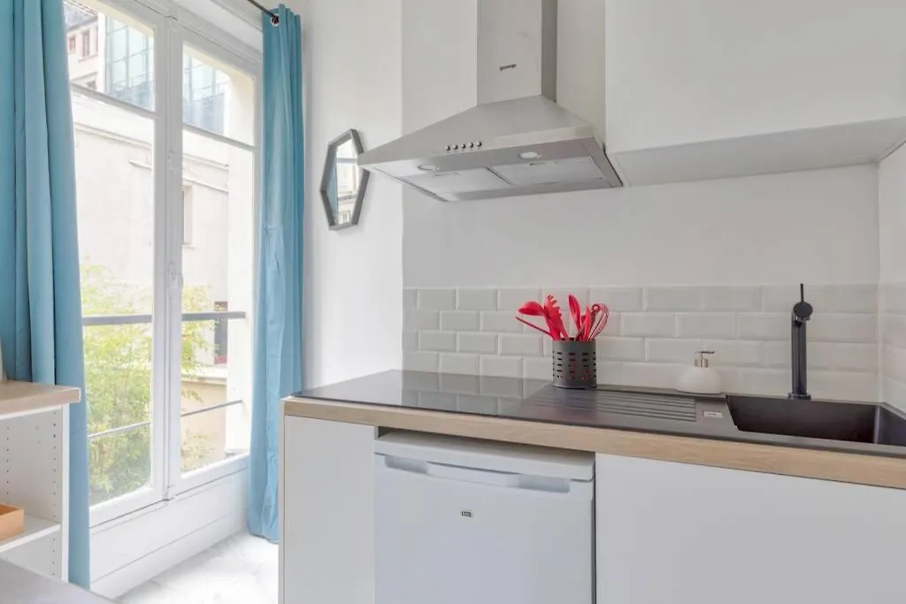 Splendide Appartement 10 Min Du Parc Monceau - 4P Paris